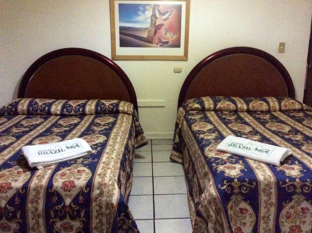 Hotel Brazil Guadalajara Camera foto